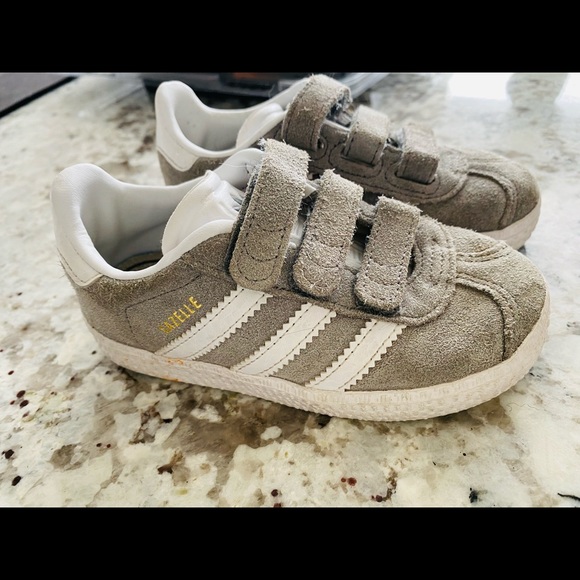 Adidas - Picture 4 of 5